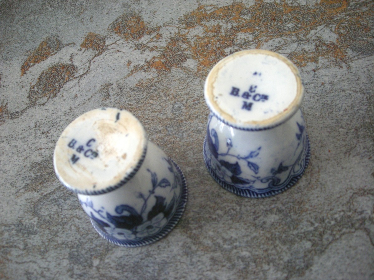 Deux  Coquetiers  vers  1869  Service  Flora  de  Creil  et  Montereau-photo-1