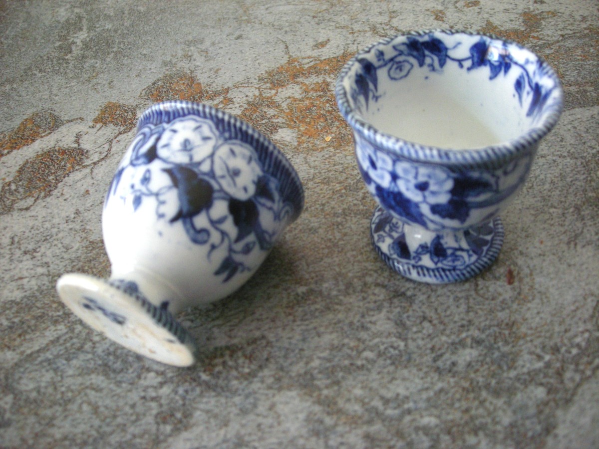 Deux  Coquetiers  vers  1869  Service  Flora  de  Creil  et  Montereau