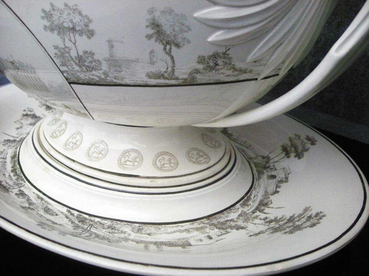 Soupière  d' Apparat  Epoque  Empire  1808   signée  Creil-photo-3