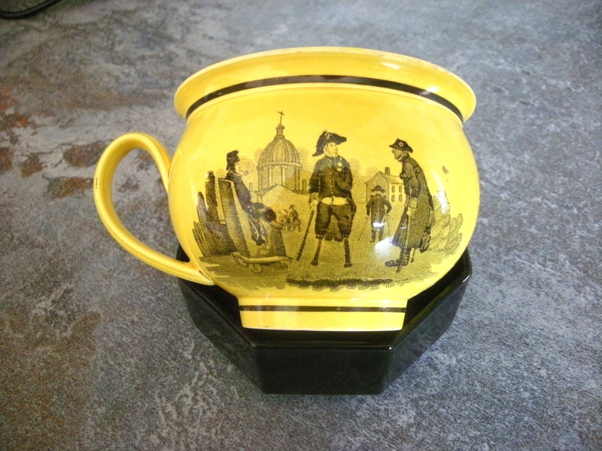 Fine Yellow Earthenware Chocolate Cup Decorated With The -photo-3