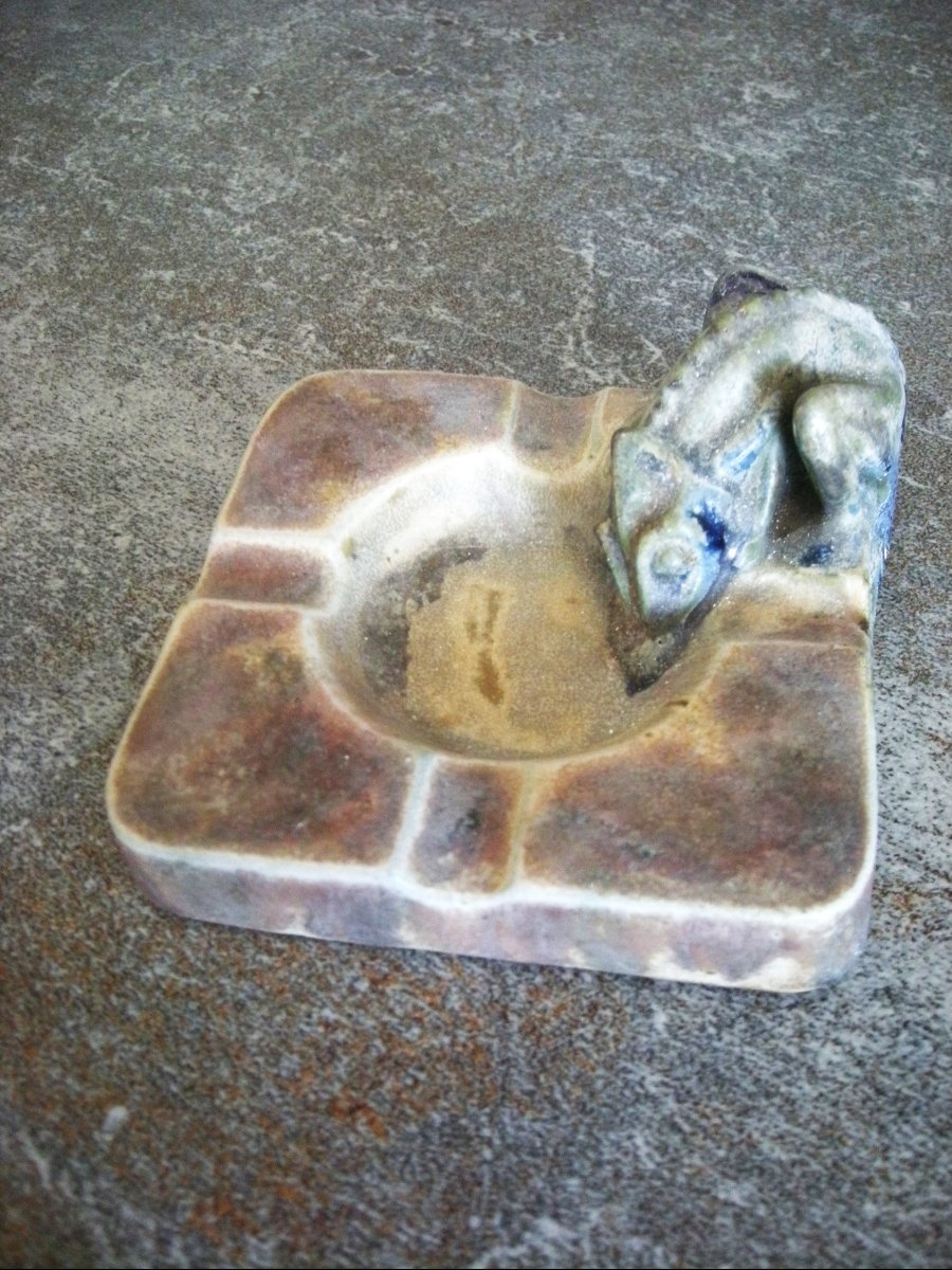 Art Nouveau Stoneware Ashtray By Ch. Greber, Decorated With A Chameleon-photo-2
