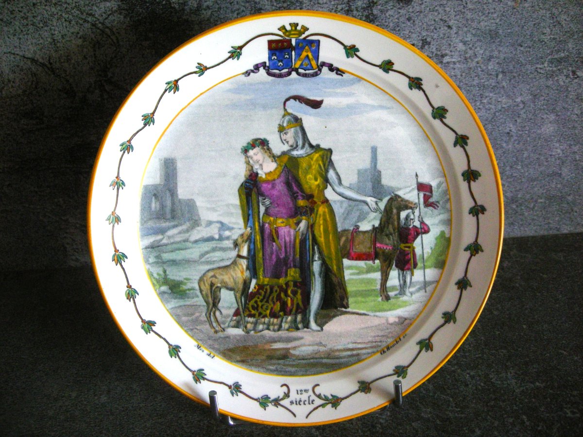 4  Plates  Polychrome  "  National Costumes  "  Creil And Montereau-photo-3