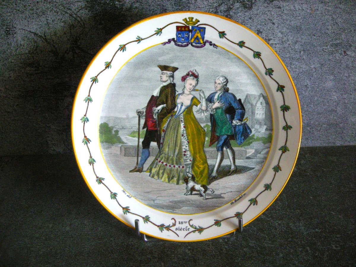 4  Plates  Polychrome  "  National Costumes  "  Creil And Montereau-photo-4