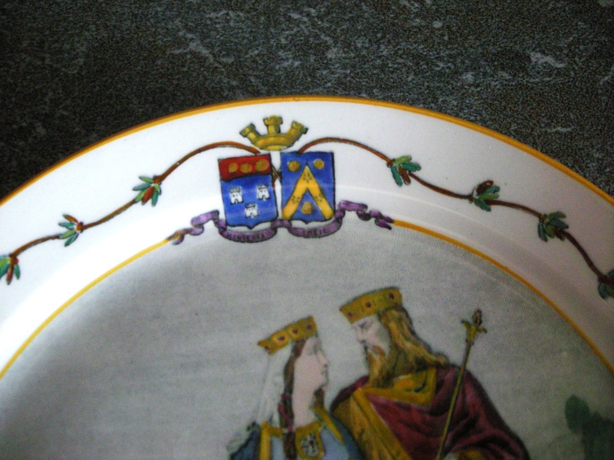 4  Plates  Polychrome  "  National Costumes  "  Creil And Montereau-photo-2