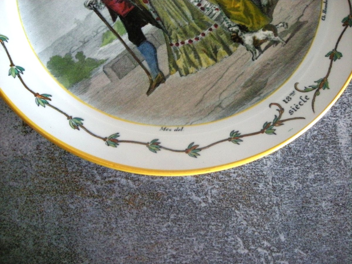4  Plates  Polychrome  "  National Costumes  "  Creil And Montereau-photo-4
