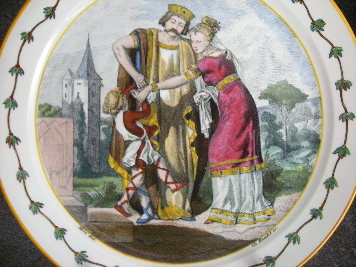 4  Plates  Polychrome  "  National Costumes  "  Creil And Montereau-photo-8