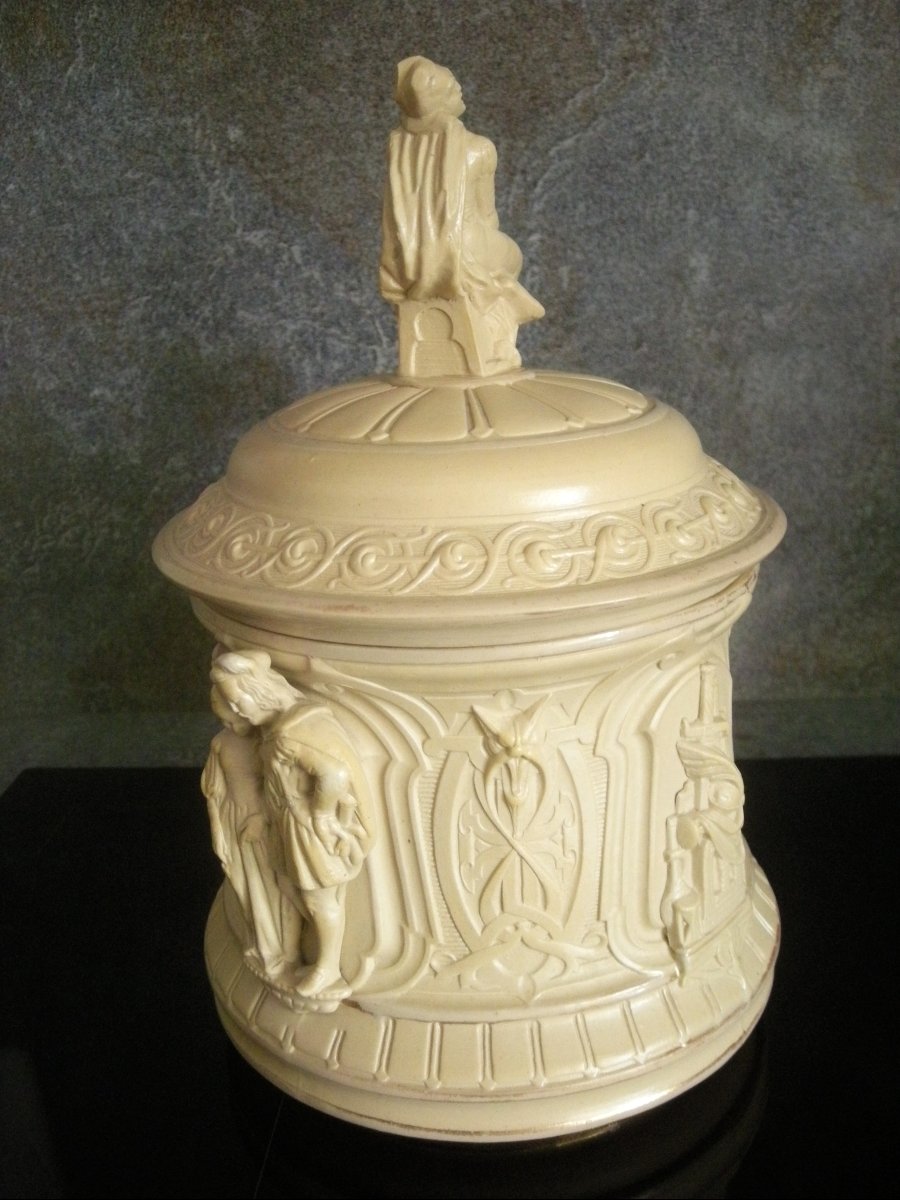 Pot  à  Tabac  Grès  Fin  1870  décor "  la  Commédia  Dell' Arte  " Sarreguemines-photo-1