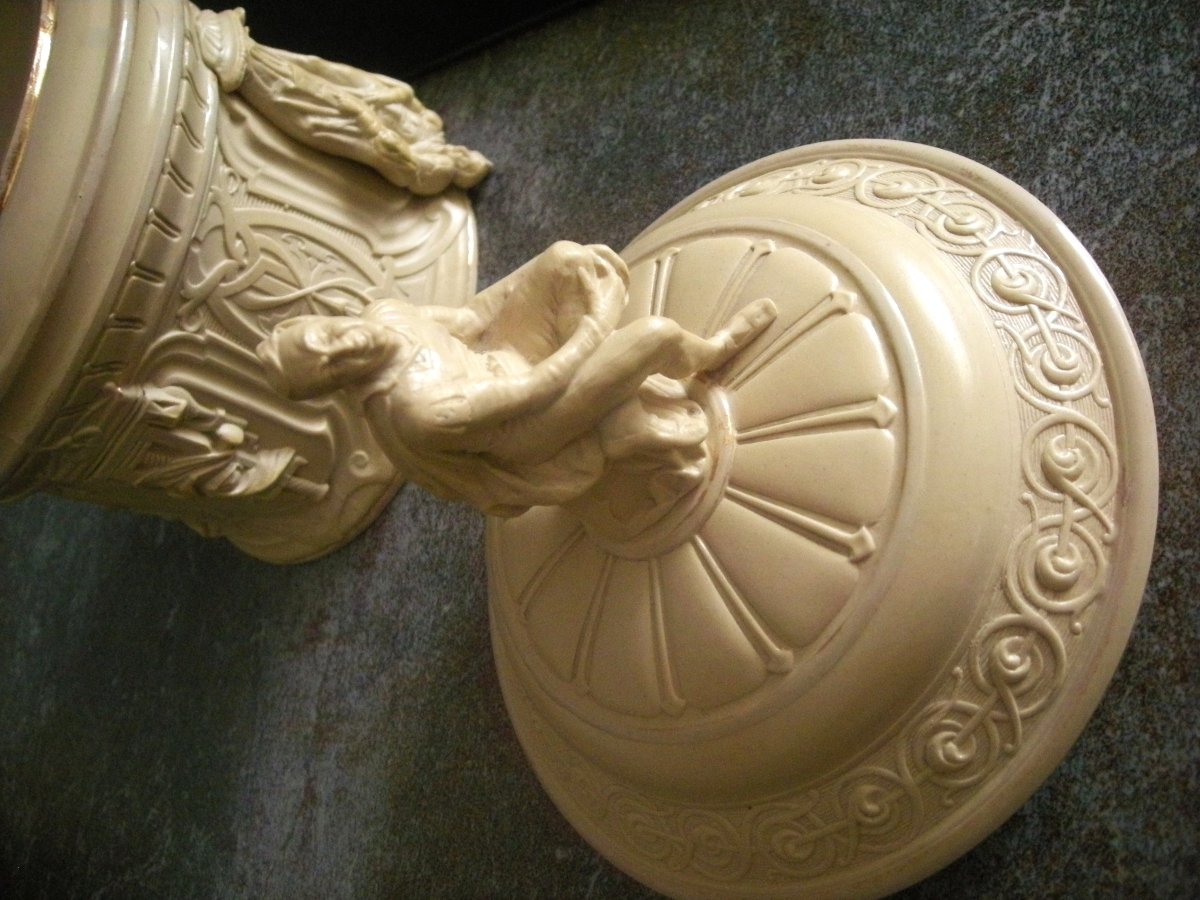 Pot  à  Tabac  Grès  Fin  1870  décor "  la  Commédia  Dell' Arte  " Sarreguemines-photo-8