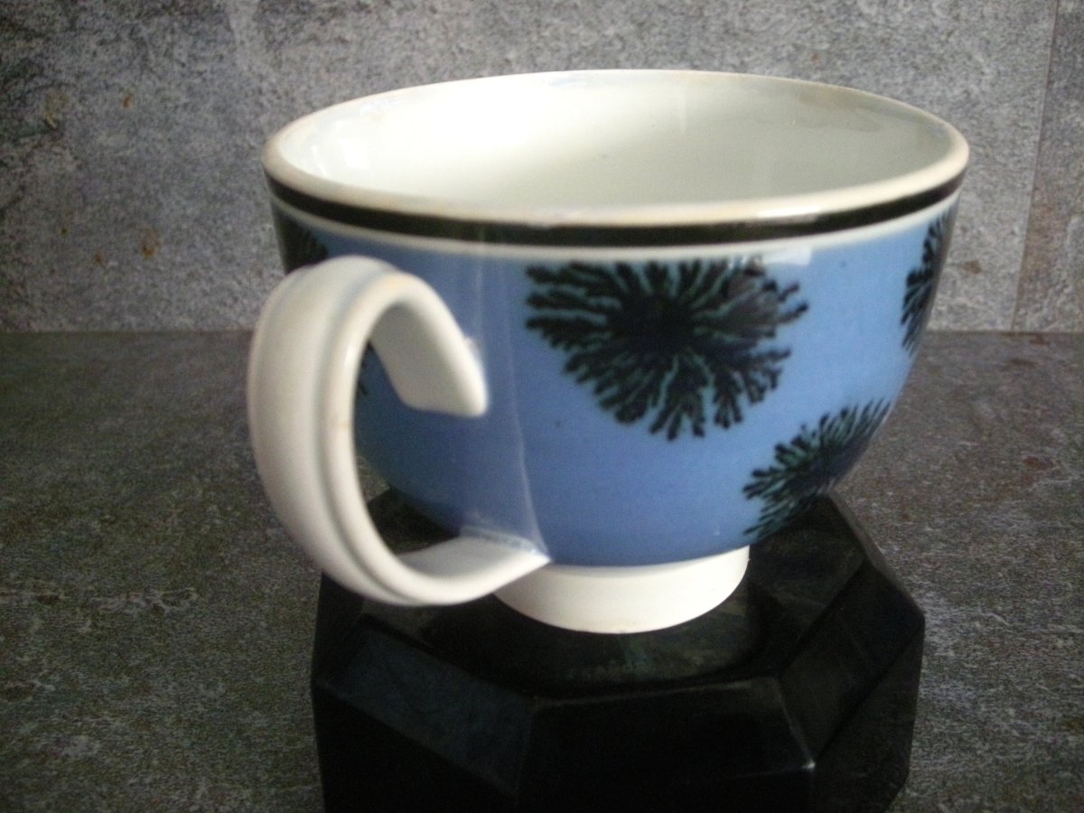 Grosse  Tasse  Faïence  1849  décor  Herborisation  Creil  Montereau-photo-1