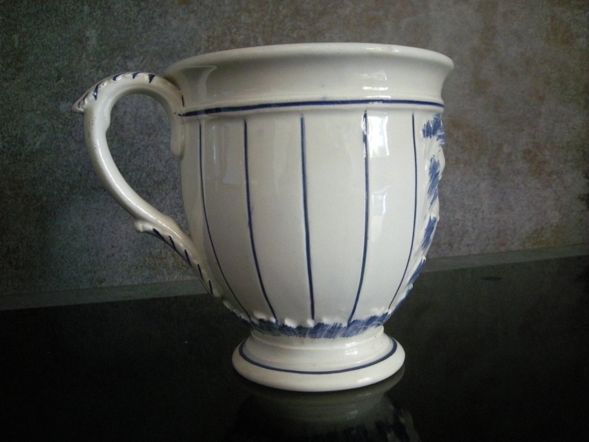 Large  Cephalomorphic  Cup  1836  Choisy-le-roi-photo-3