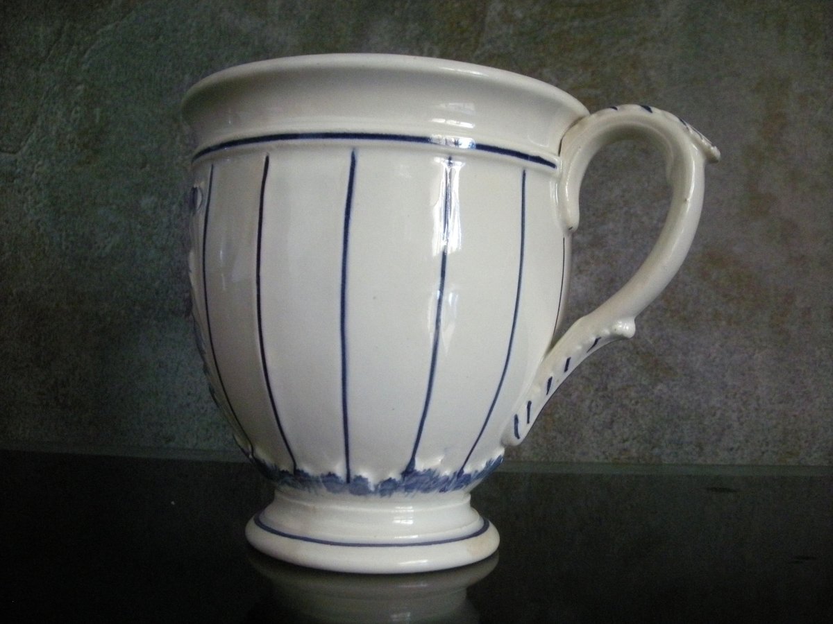Large  Cephalomorphic  Cup  1836  Choisy-le-roi-photo-1