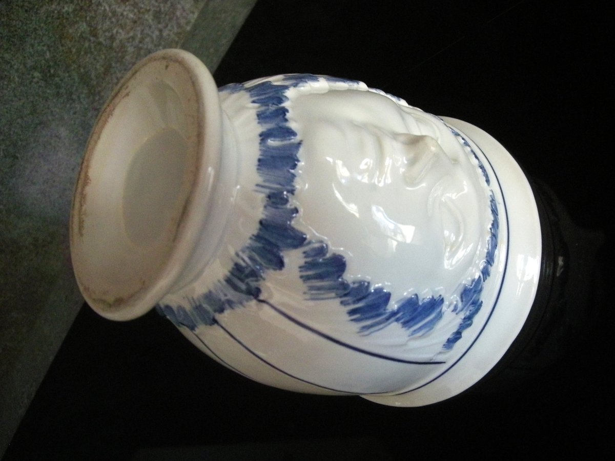 Large  Cephalomorphic  Cup  1836  Choisy-le-roi-photo-6