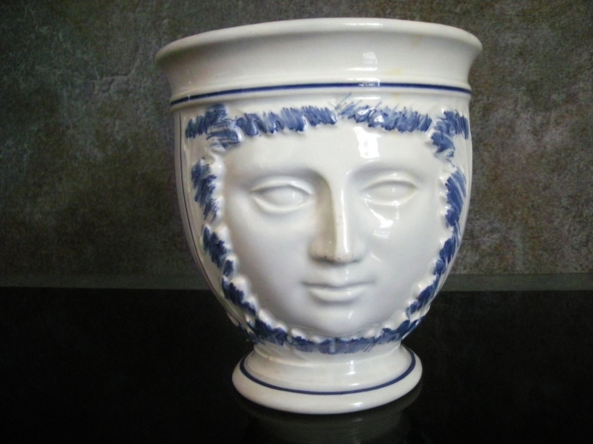Large  Cephalomorphic  Cup  1836  Choisy-le-roi