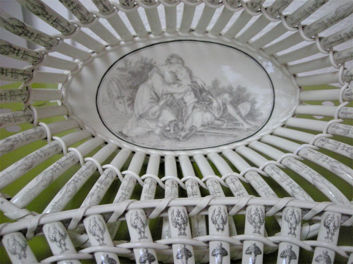 Corbeille Faience Fine Decor Antique Vers 1814 Signee Creil-photo-1