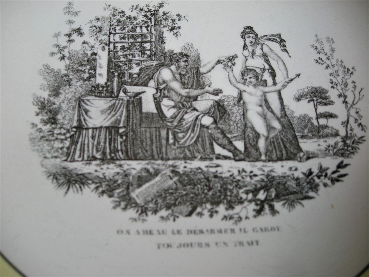 Plat  Rond  Et  Creux  En  Faience  Fine  Decor  Grisaille  De  Creil  Vers  1818-photo-3