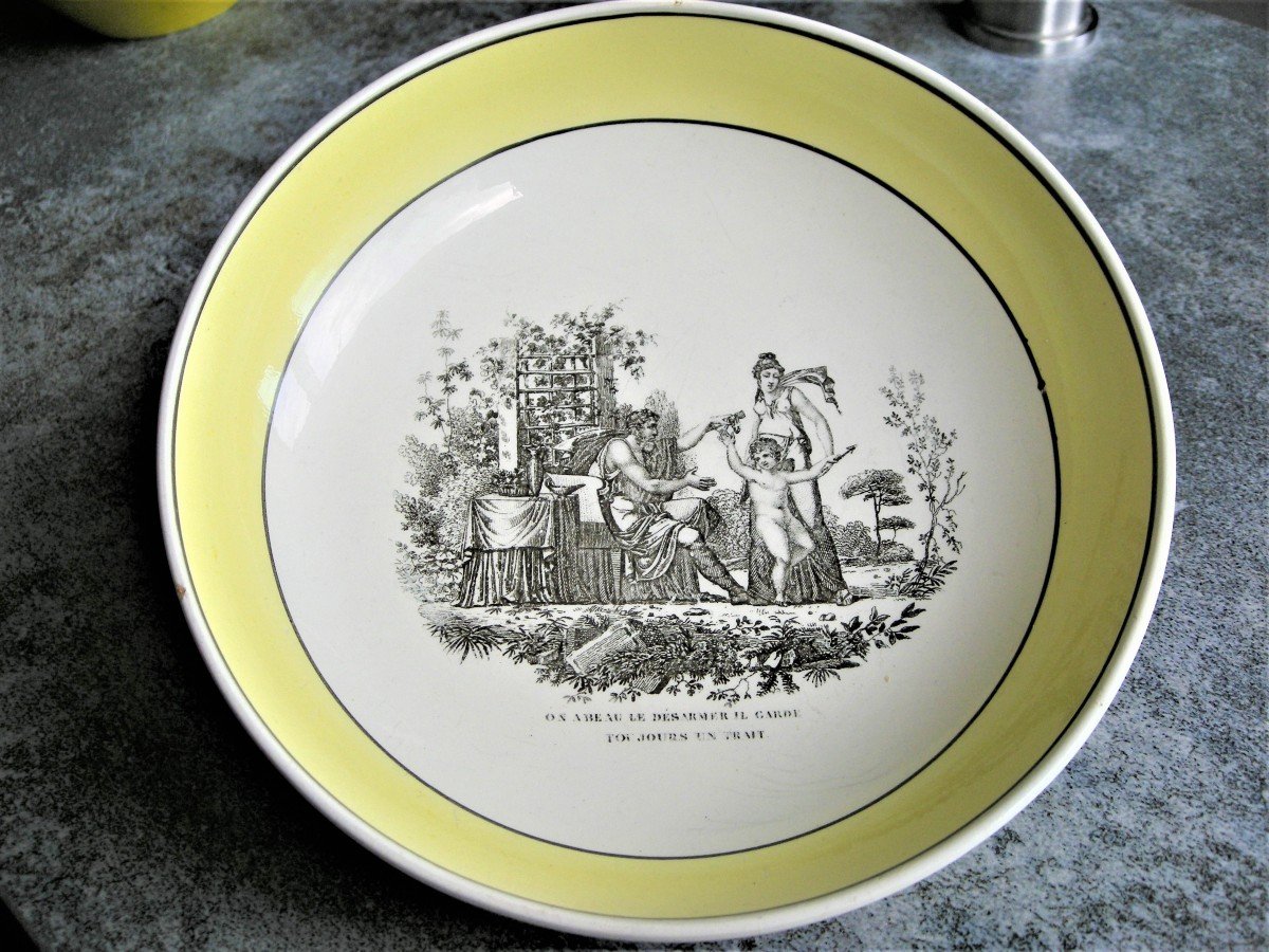 Round And Hollow Dish In Fine Earthenware Decor Grisaille De Creil Around 1818