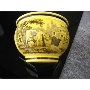 Fine Yellow 1825 Earthenware Chocolate Cup Decorated With 