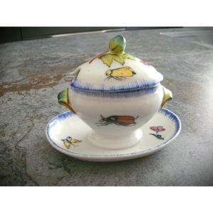 Porcelain Mustard Dish With The "rousseau" Design By Félix Bracquemont