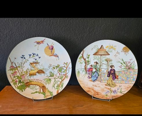 Important Pair Of Ceramic Dishes With Asian Decor