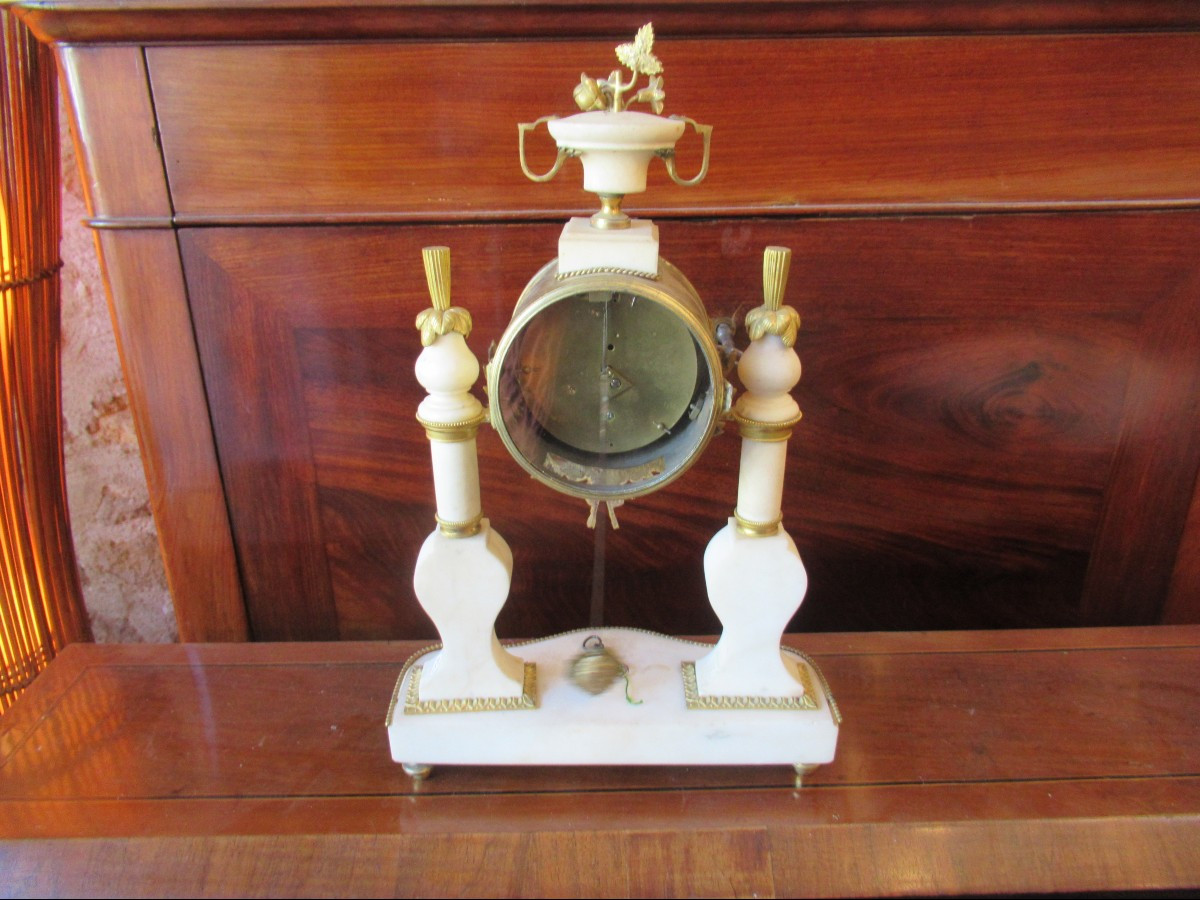 Pendule époque Louis XVI  mouvement squellette  avec quantième des jours-photo-2