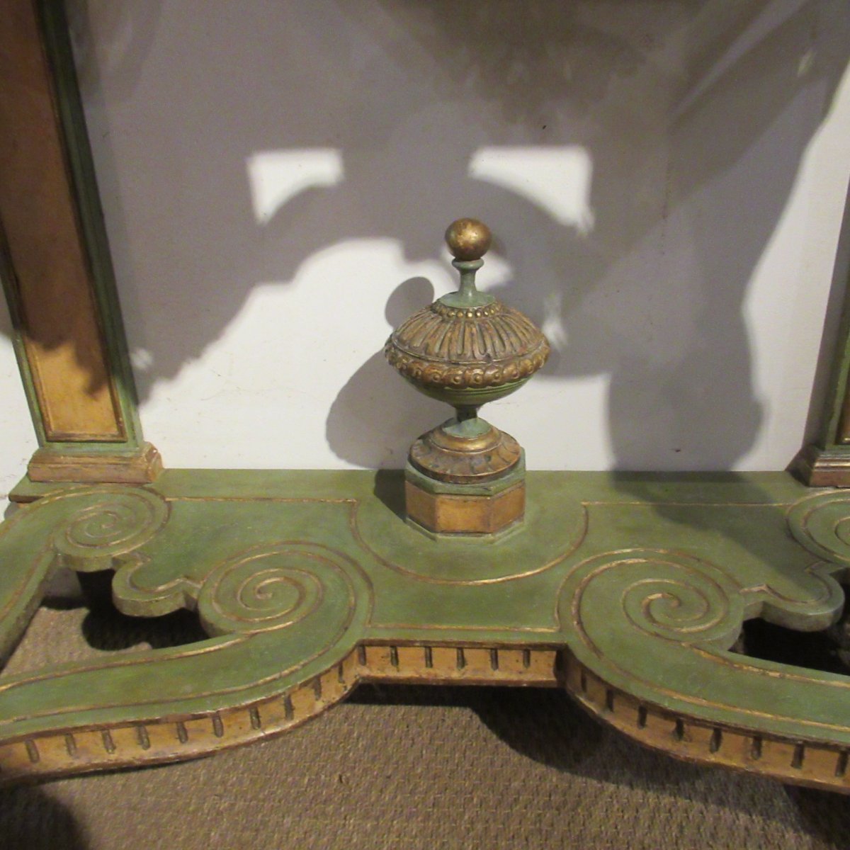 Large 18th-century Italian Console Table Made Of Gilded And Painted Wood With A White Marble Top; In Very Good Condition-photo-2