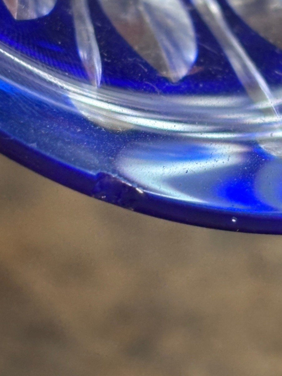 Set Of Two Cobalt Blue Saint Louis Glasses, 19.8 Cm Tall (one Glass Has A Chip—see Photos) -photo-2
