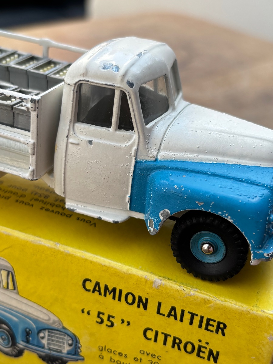 Dinky Toys Milk Truck -photo-5