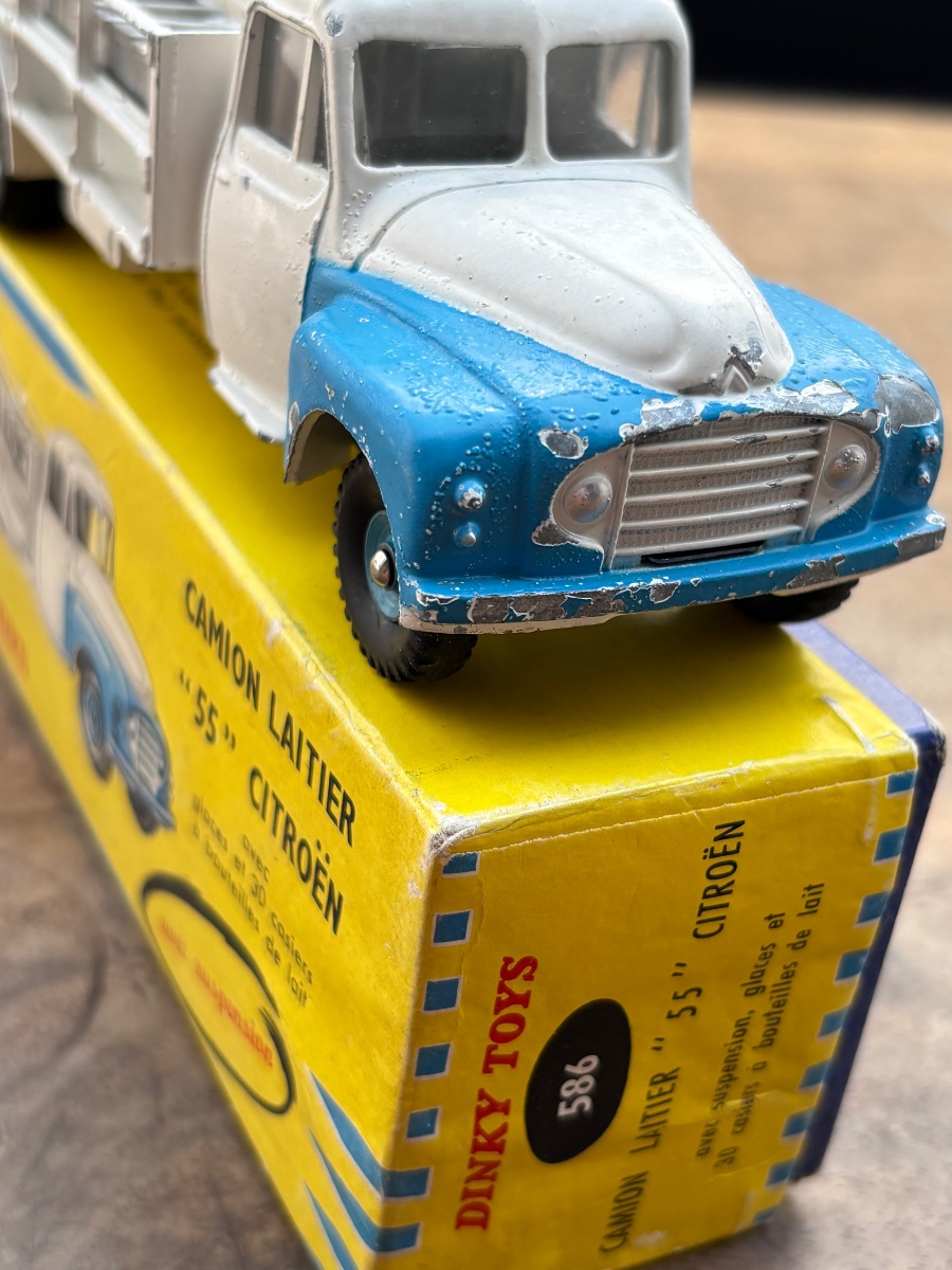 Dinky Toys Milk Truck -photo-6