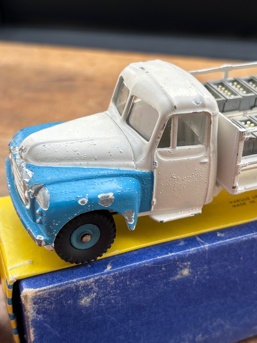 Dinky Toys Milk Truck -photo-8