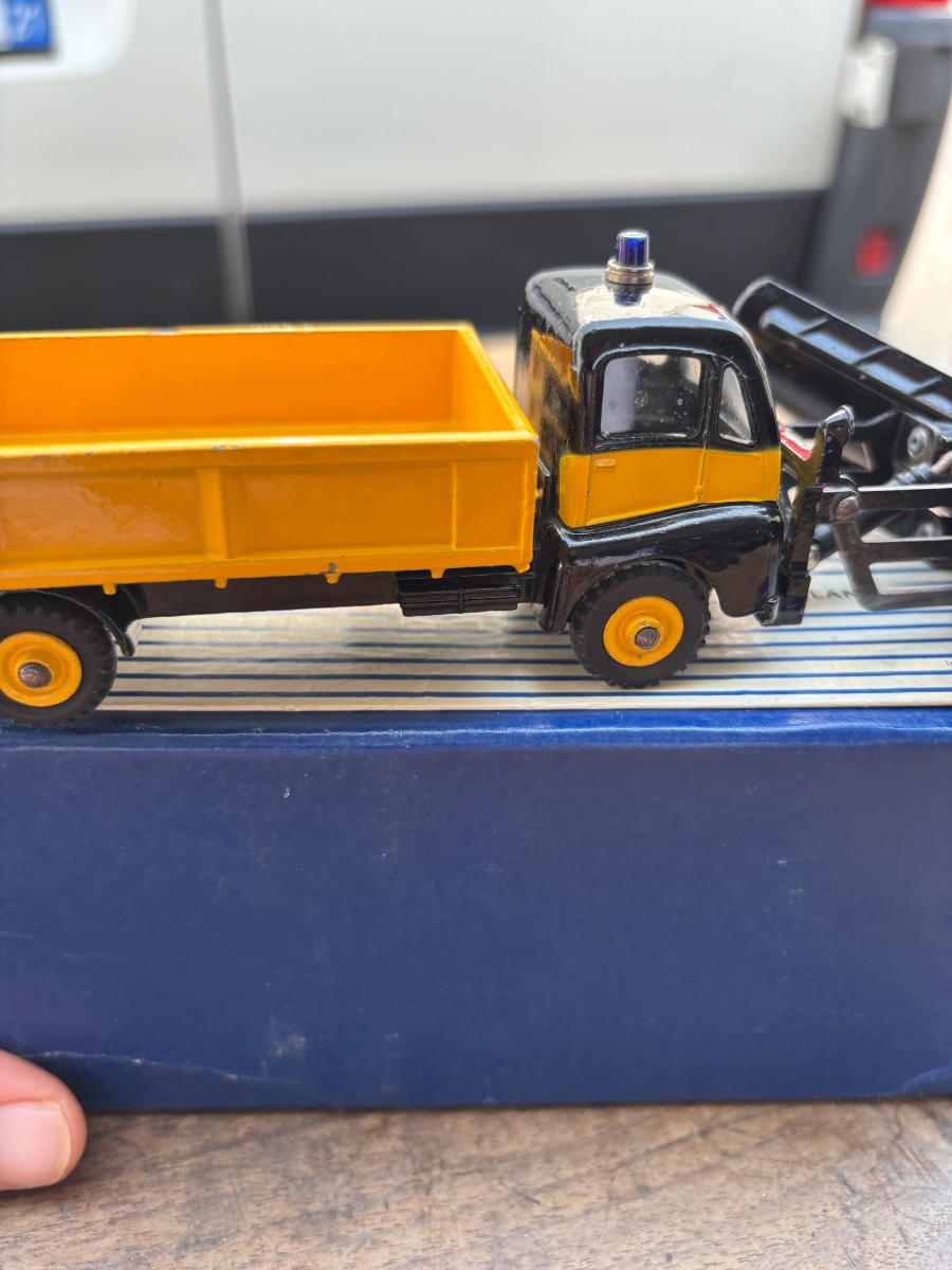 Dinky Super Toys Snow Plow With Windows (english)-photo-4