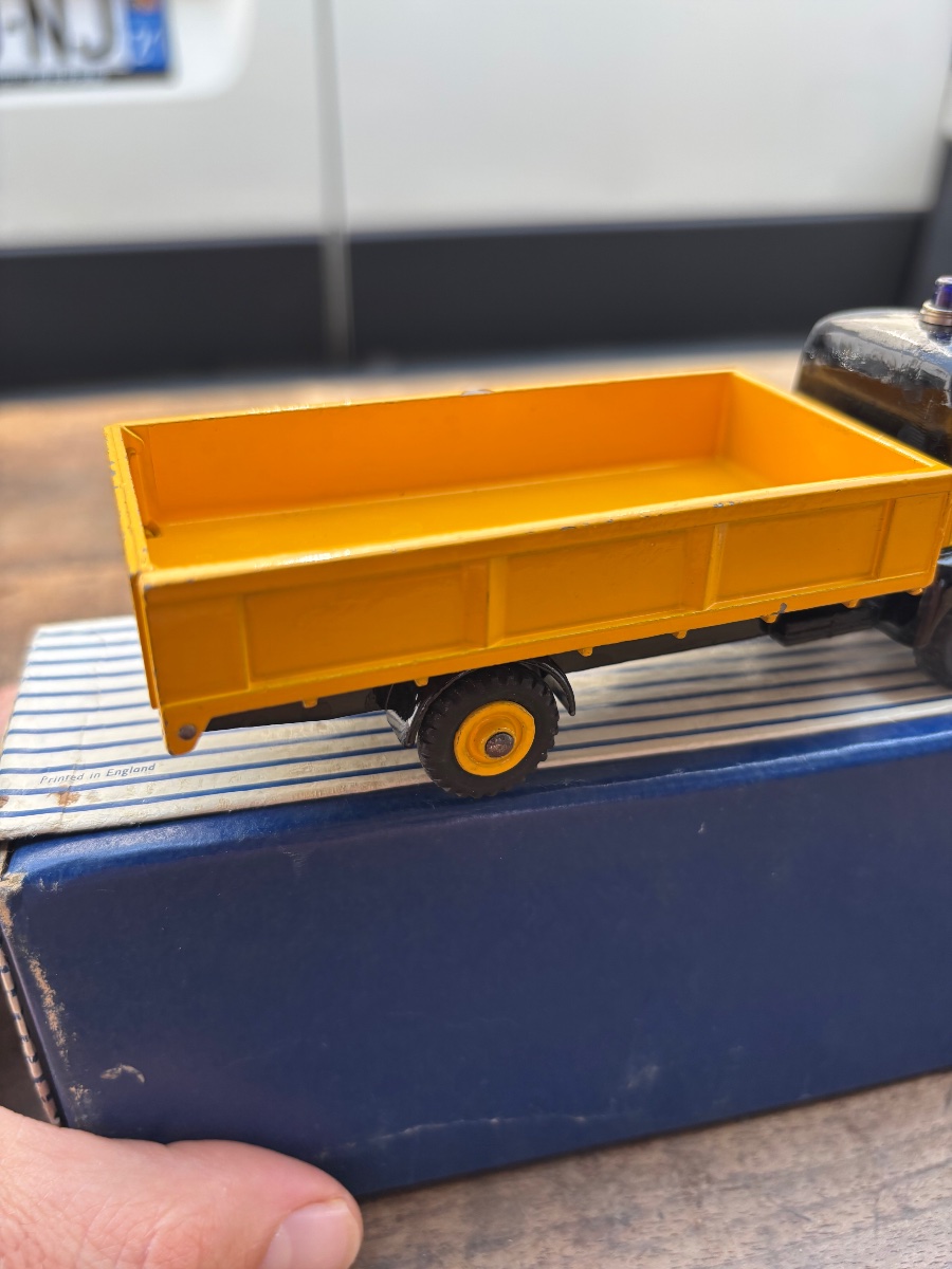 Dinky Super Toys Snow Plow With Windows (english)-photo-3
