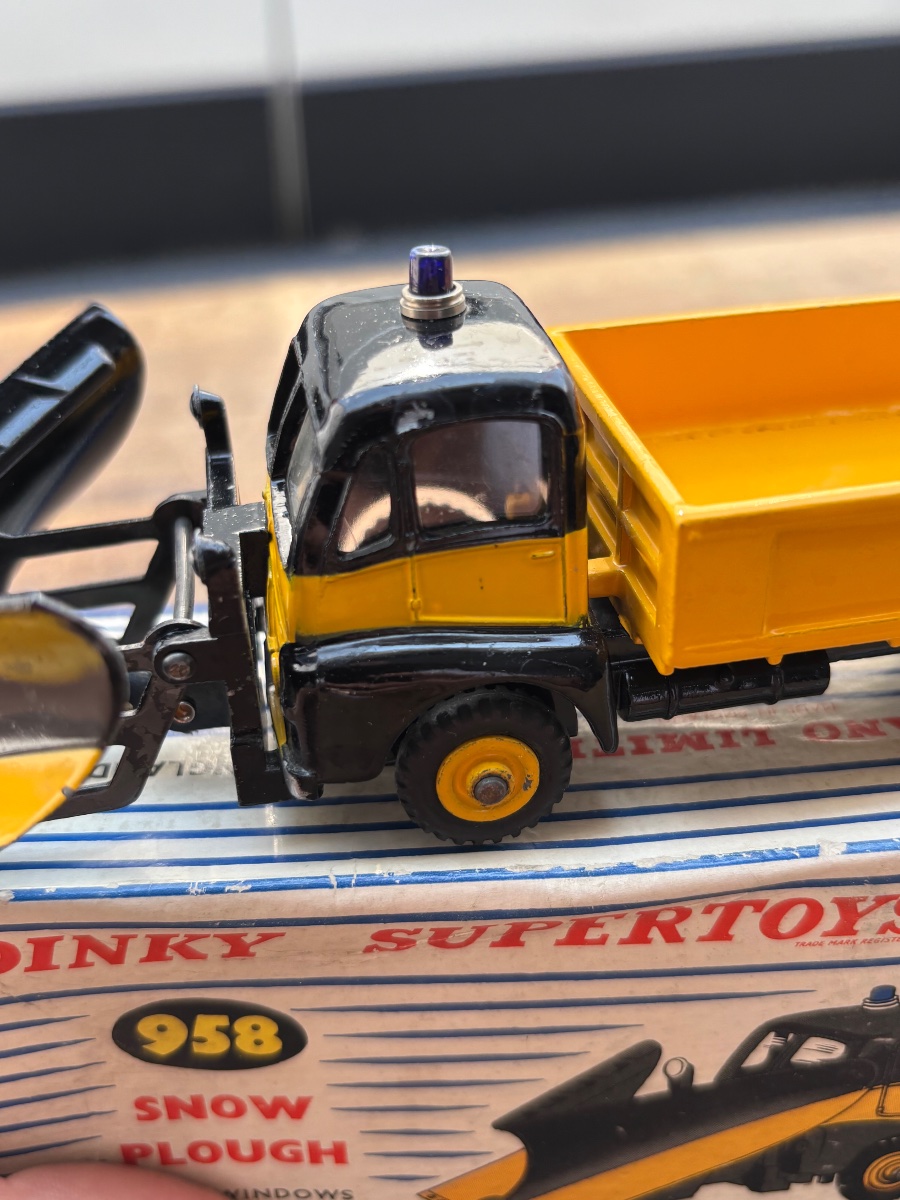 Dinky Super Toys Snow Plow With Windows (english)-photo-4