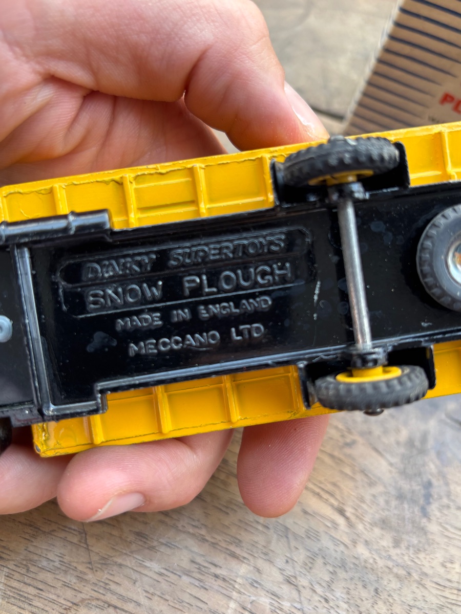 Dinky Super Toys Snow Plow With Windows (english)-photo-5