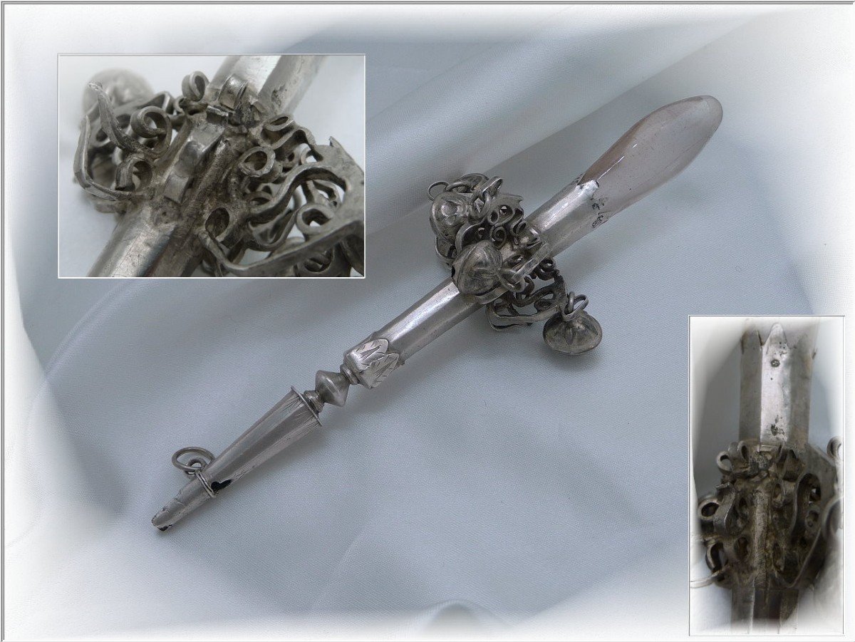 Epoque Louis XIV - Bel Hochet Siffleur en Argent Massif et Cristal De Roche - 1691-1698 Paris-photo-3