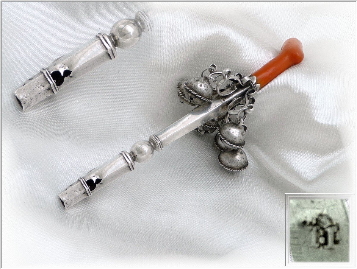 Whistling Rattle With Bells In Sterling Silver And Coral - Ep. XVIII°