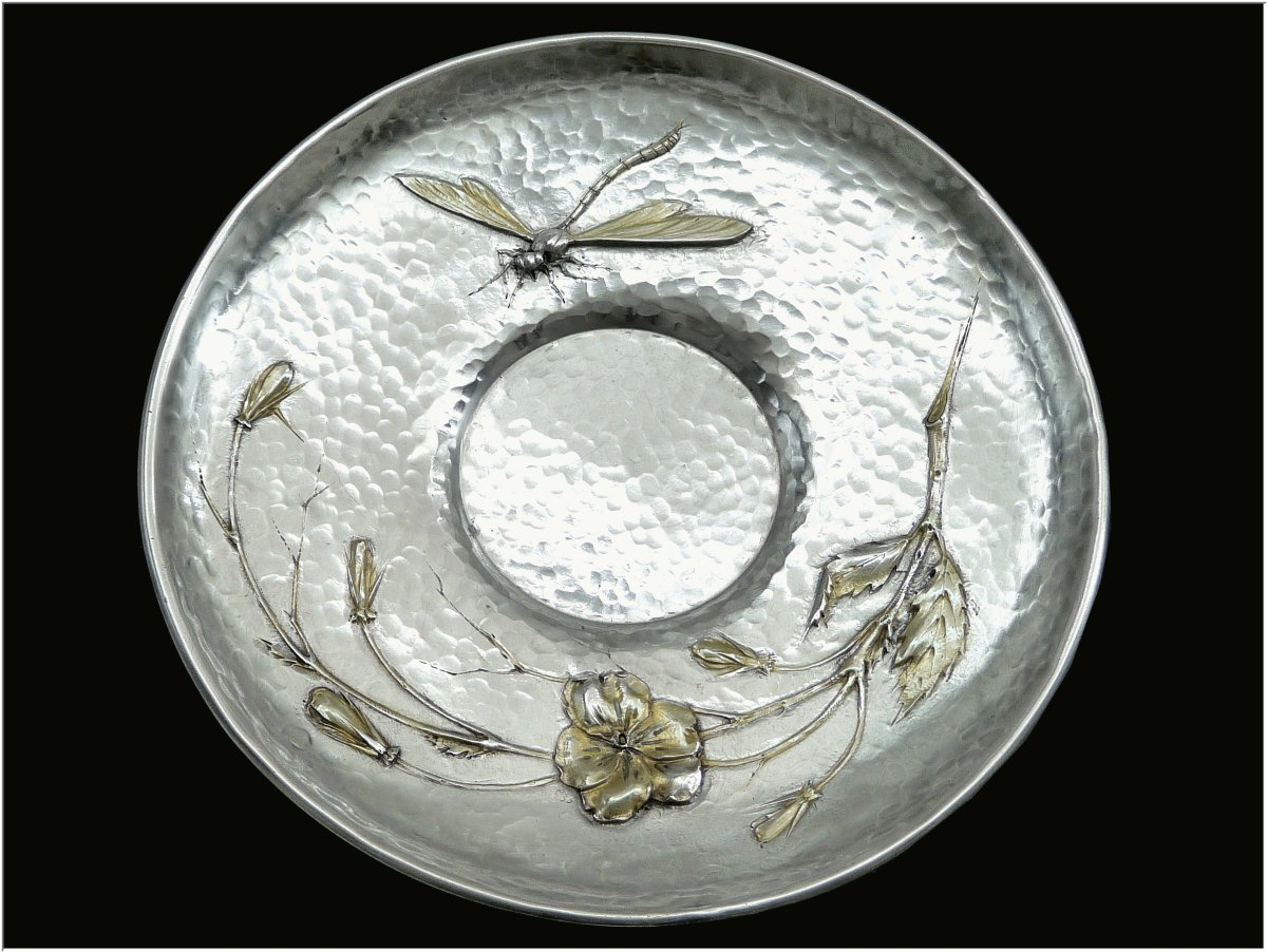 César Tonnelier -  Sterling Silver Hammered & Vermeil Cup  With Dragonfly And Beetle Design-photo-3