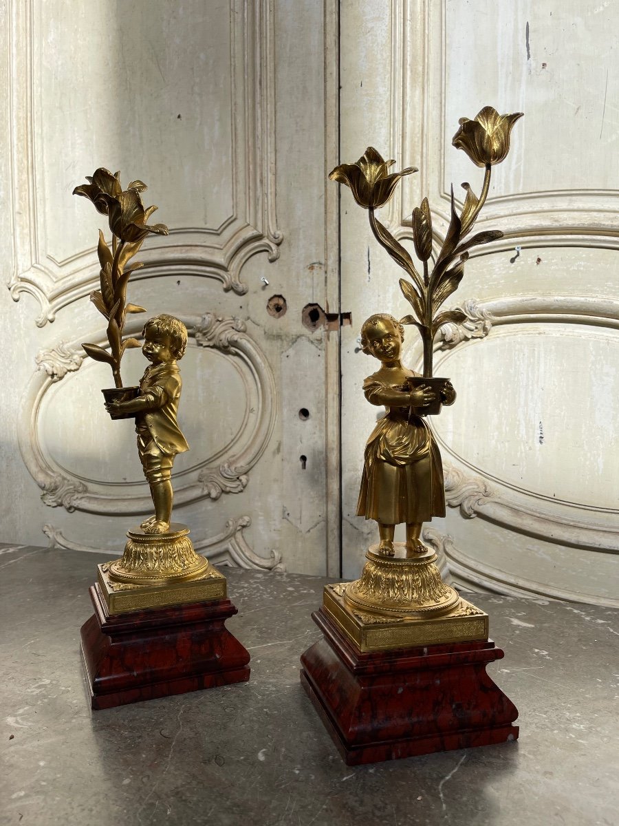 Paire De Candélabres “aux Enfants Jardiniers” En Bronze Doré Et Marbre D’époque Napoleon III-photo-3