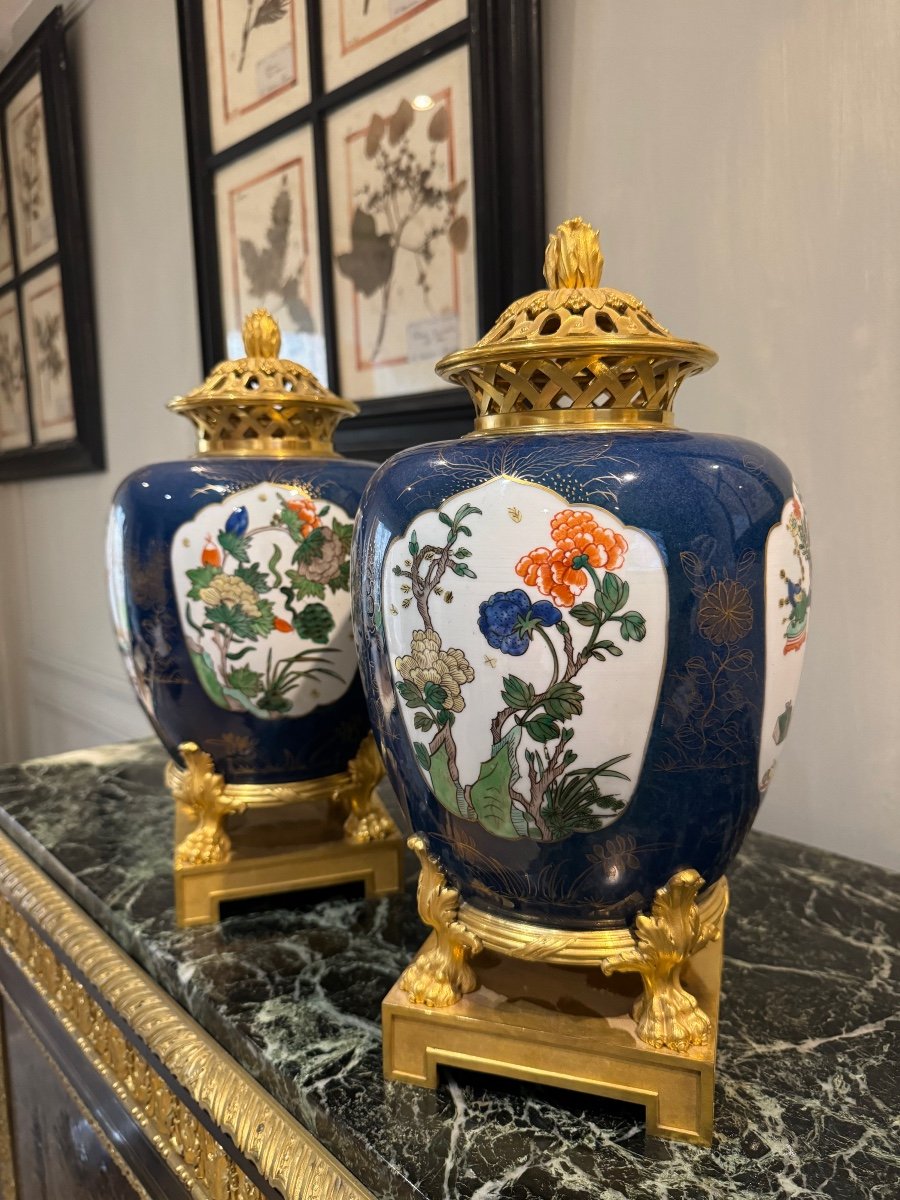 Pair Of Pots Pourris By The Crystal Staircase, Samson Porcelain From Napoleon III Period-photo-6