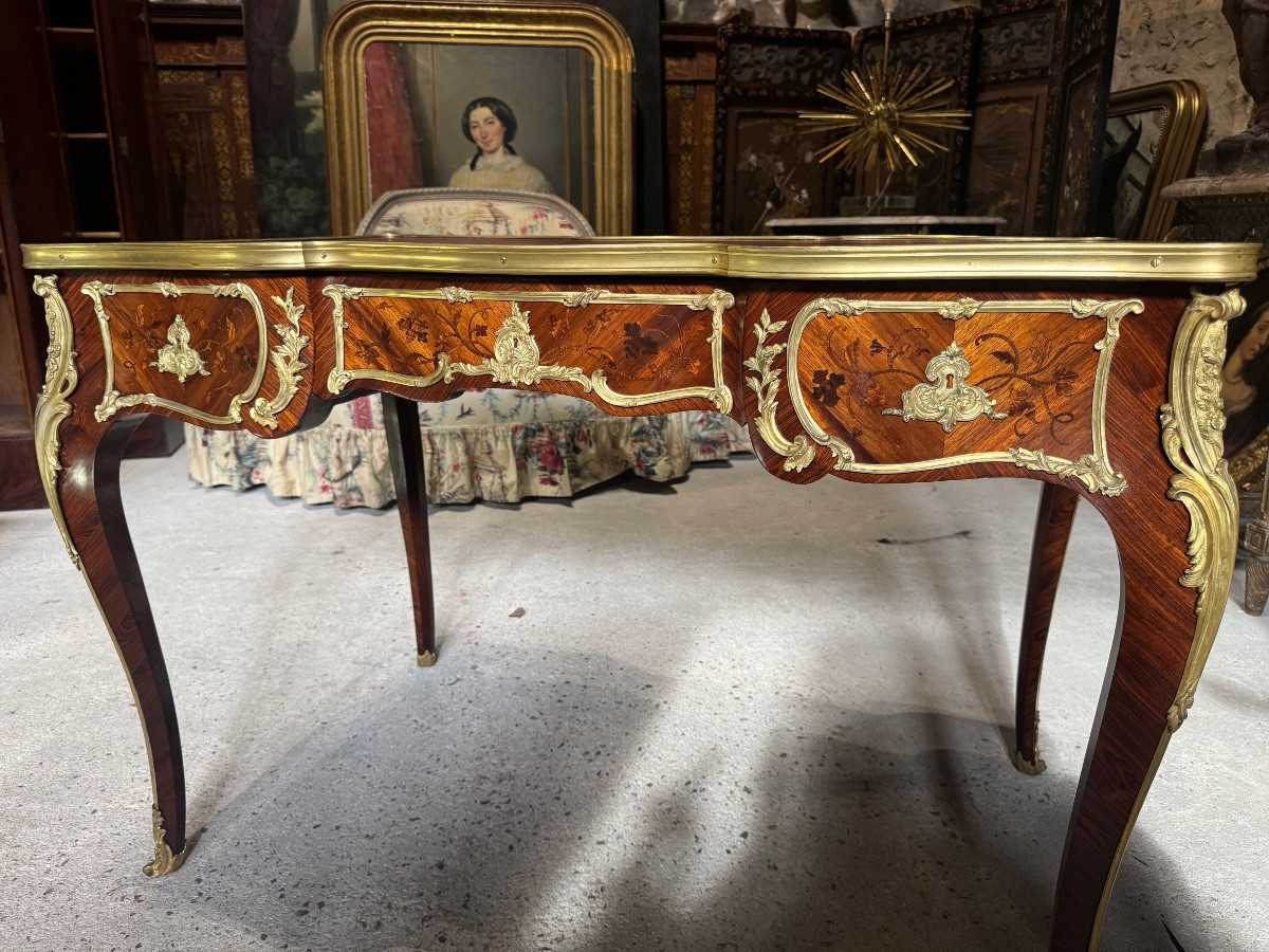 Bureau plat de style Louis XV en marqueterie d’époque Napoléon III-photo-3