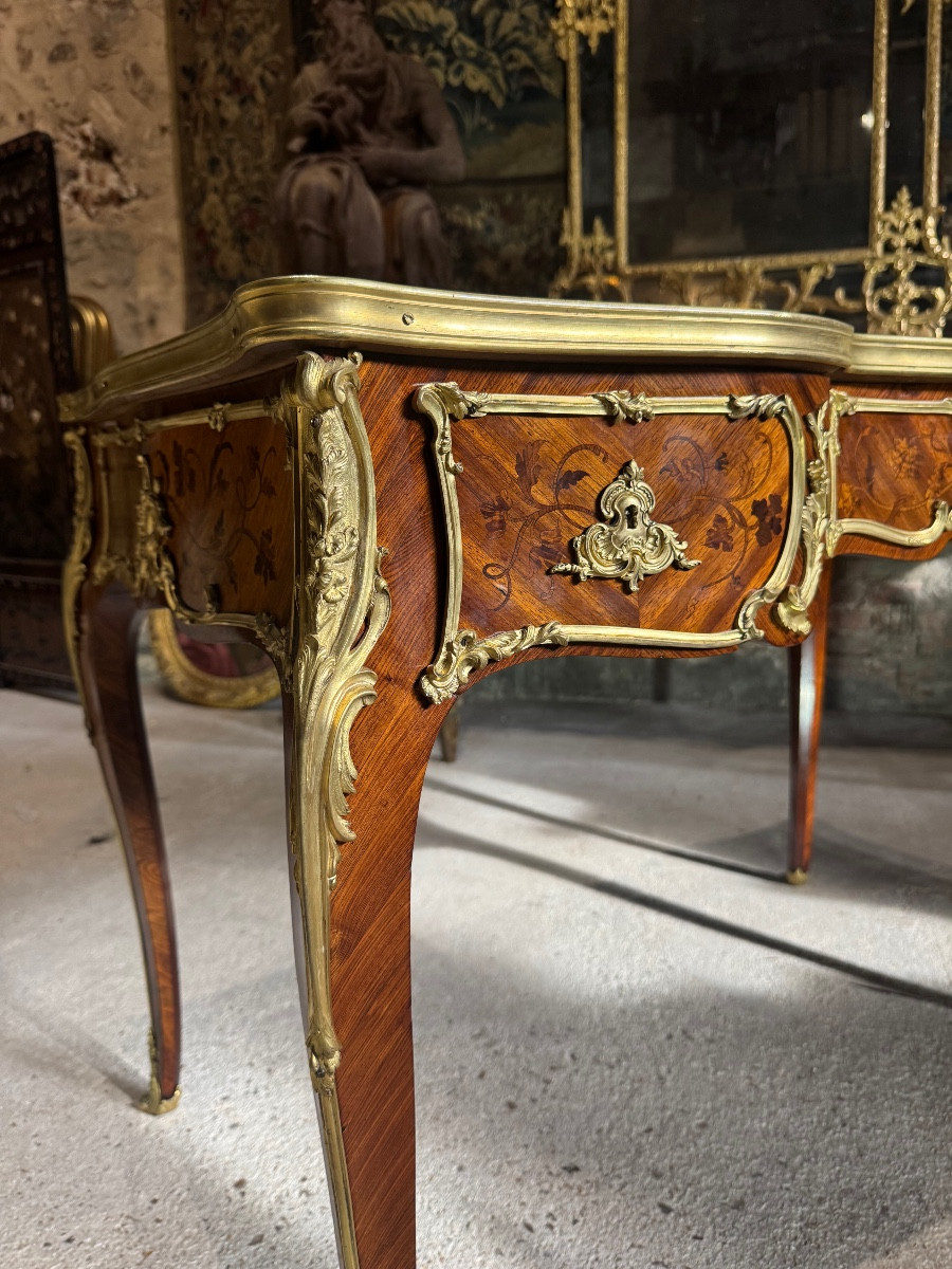 Bureau plat de style Louis XV en marqueterie d’époque Napoléon III-photo-4