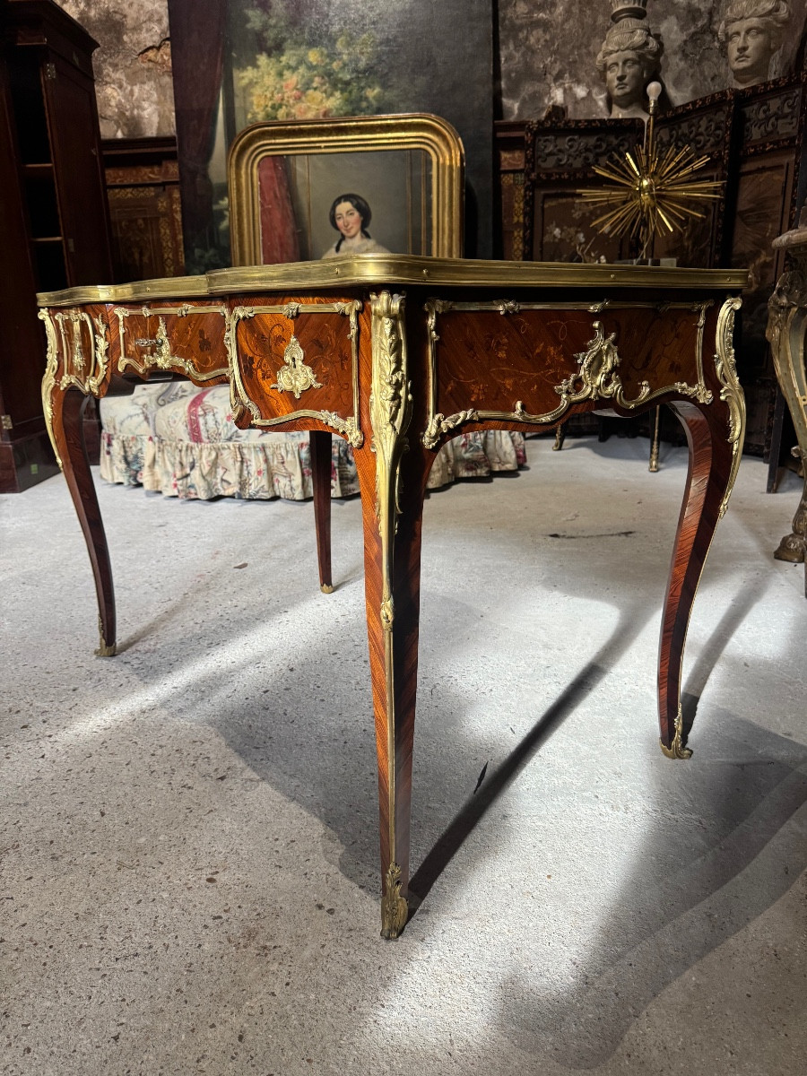 Bureau plat de style Louis XV en marqueterie d’époque Napoléon III-photo-6