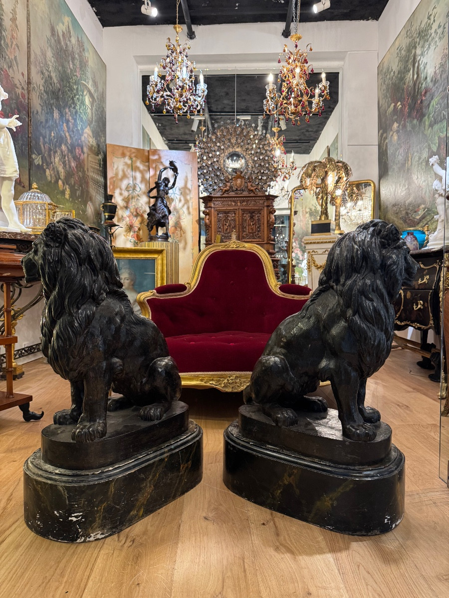 Pair Of Cast Iron Lions From Val d'Osne, 19th Century -photo-5