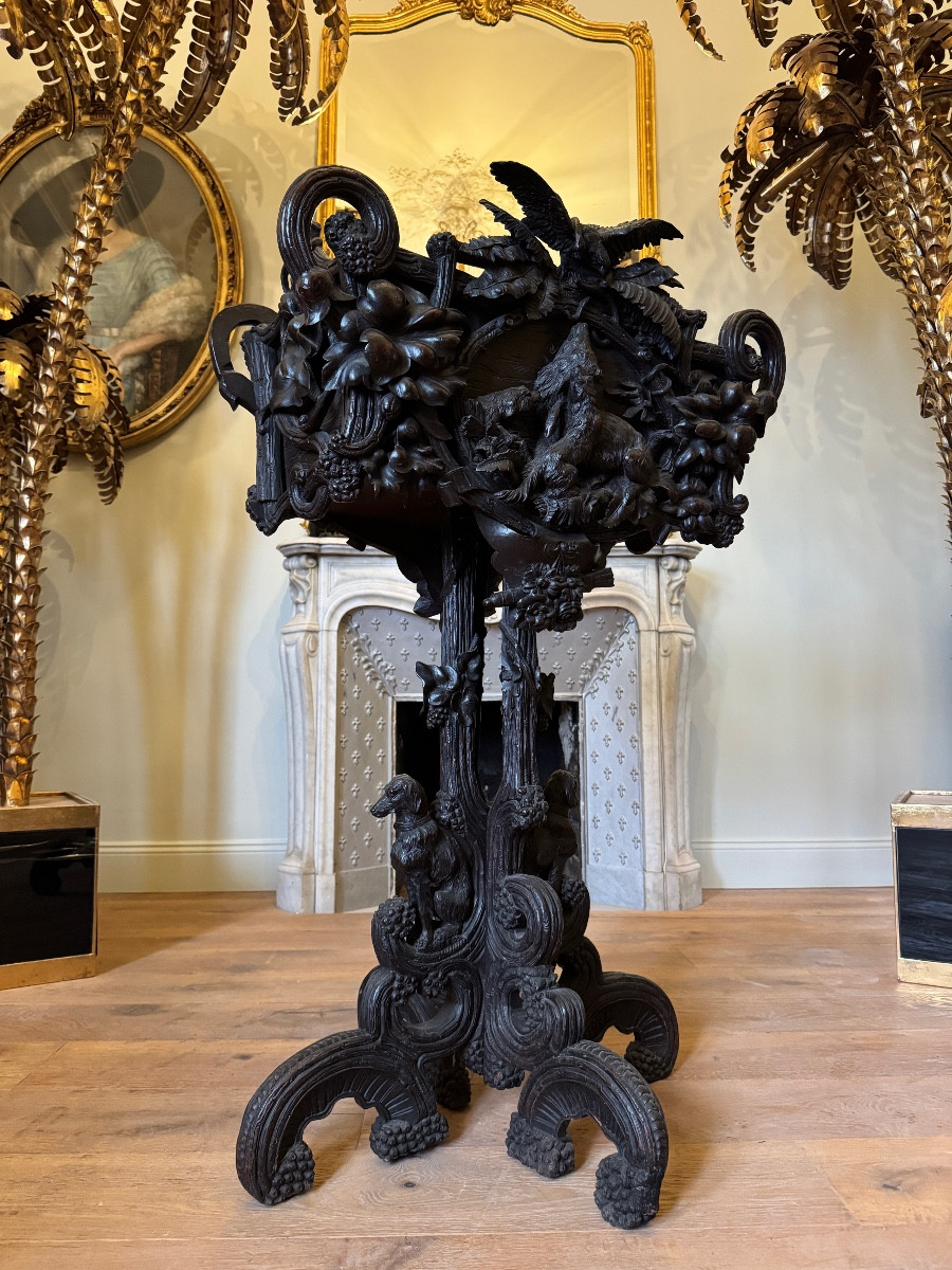Carved Wooden Planter, Black Forest Work, 19th Century -photo-3