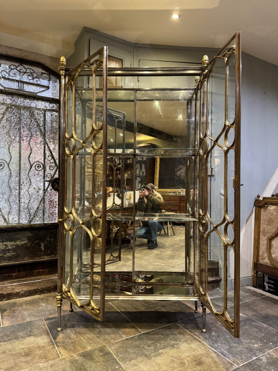 19th Century Neo-gothic Style Brass And Steel Display Case -photo-1