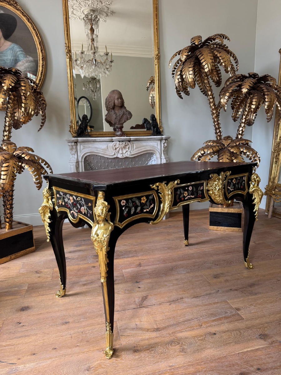 Flat Desk With Hardstone Inlay Attributed To Mathieu Befort -photo-2