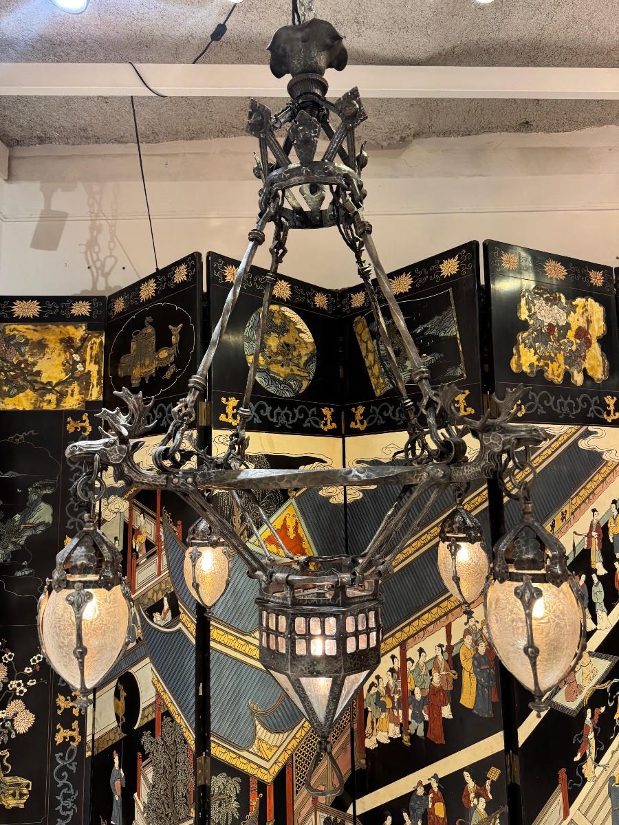 Wrought-iron Chandelier Featuring Art Deco-era Elk Motifs -photo-3