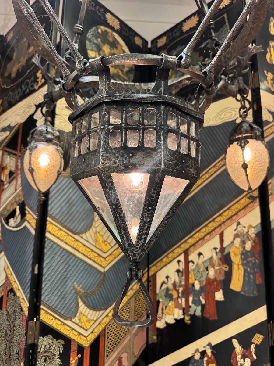 Wrought-iron Chandelier Featuring Art Deco-era Elk Motifs -photo-1