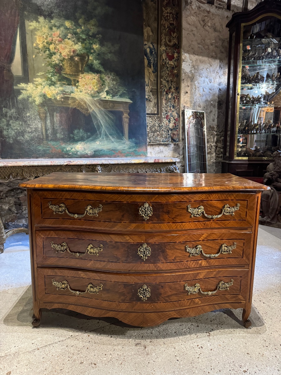 Commode d’époque Louis XV Alsacienne en marqueterie XVIII ème siècle 