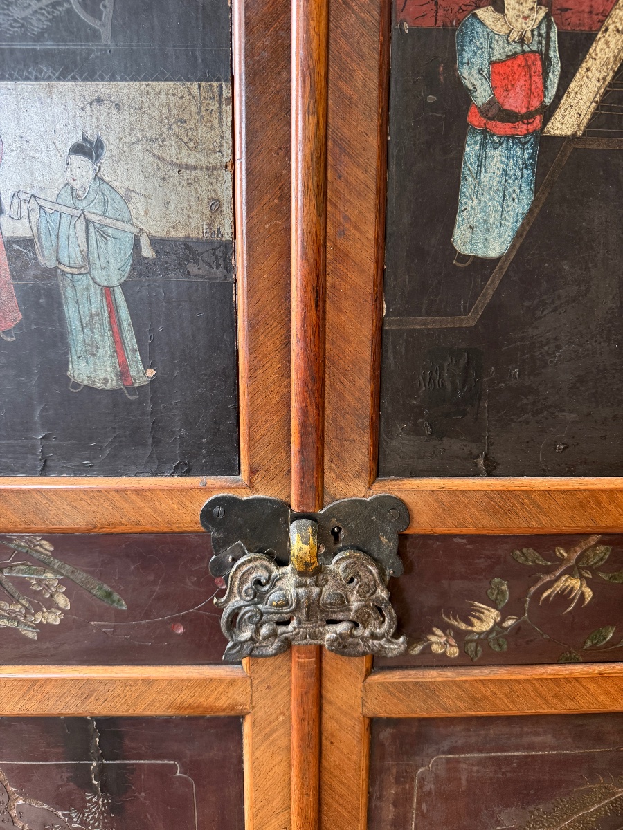 Armoire en laque de Chine panneaux du XVIII ème siècle -photo-8