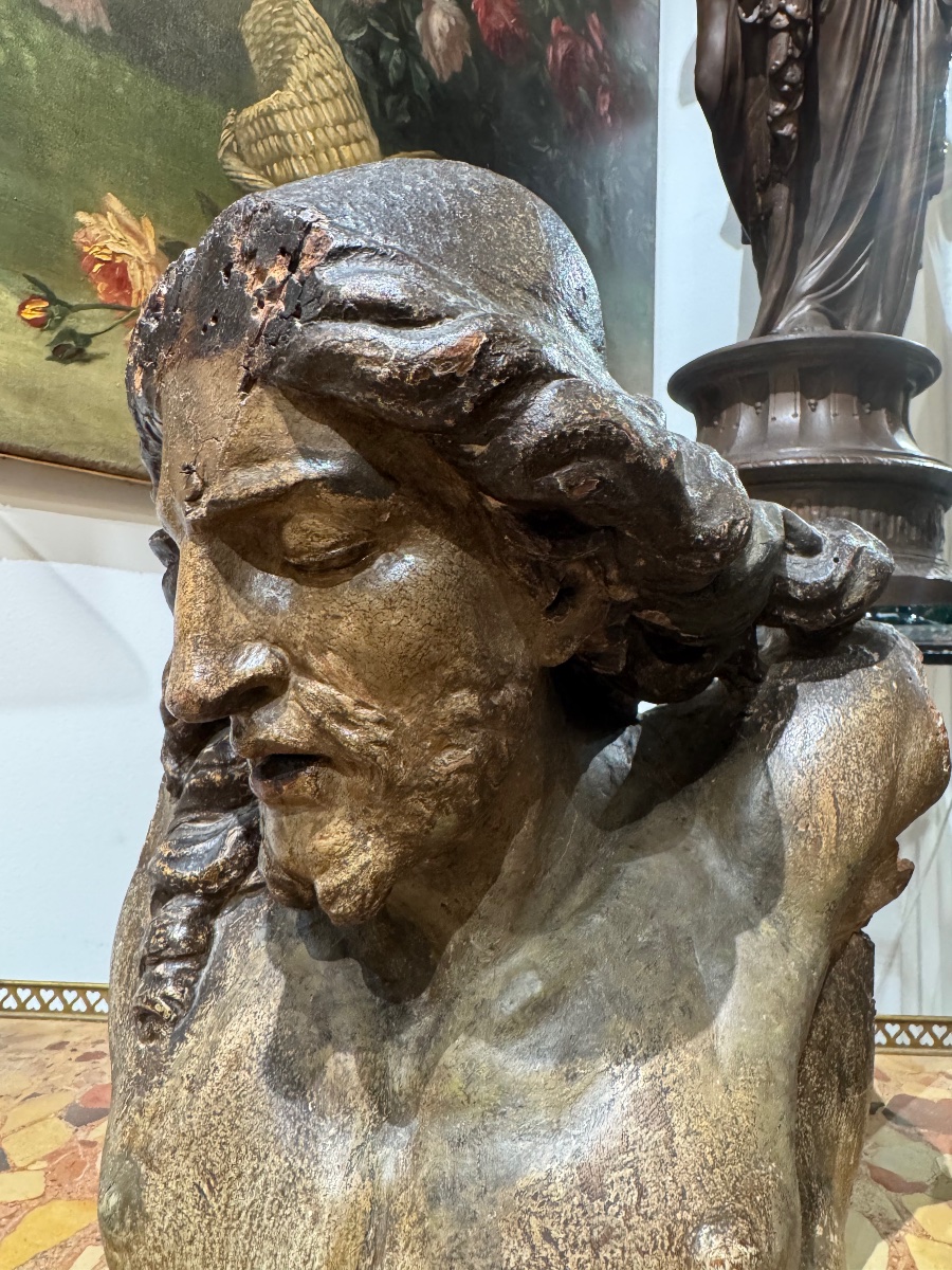 Christ en bois sculpté polychrome du XVII ème -photo-2